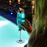 Akrothea & Lounge