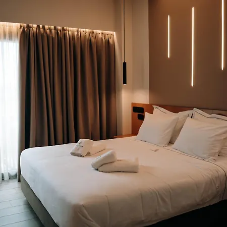 Akrothea Suites&lounge