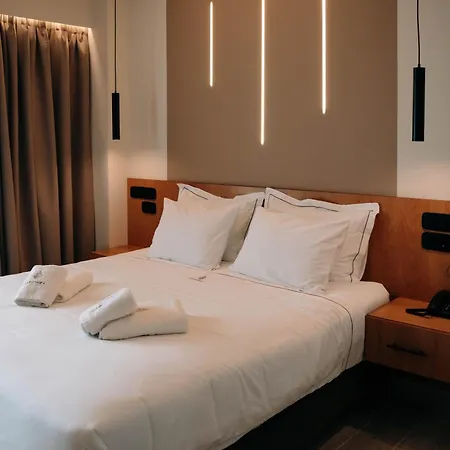 Hotel Akrothea Suites&lounge