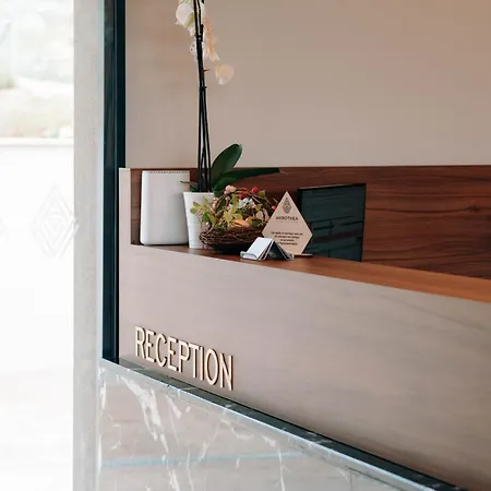 Akrothea & Lounge Hotel *
