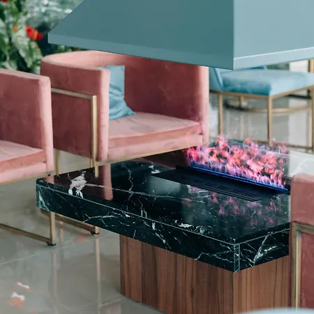 Akrothea & Lounge 酒店 *