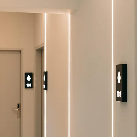 Hotel Akrothea & Lounge *