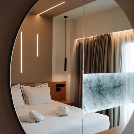 Akrothea & Lounge 酒店