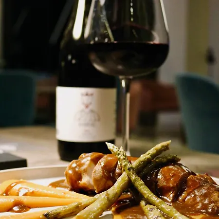 فندق Akrothea & Lounge