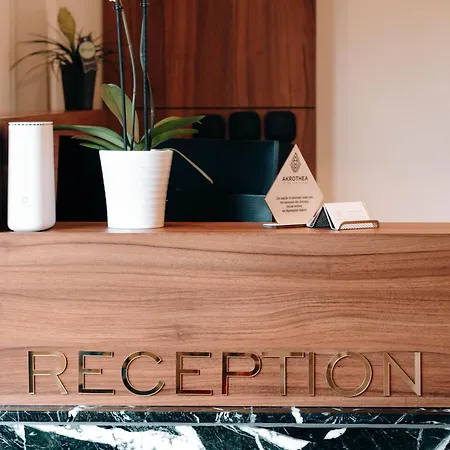 Akrothea & Lounge Hotel