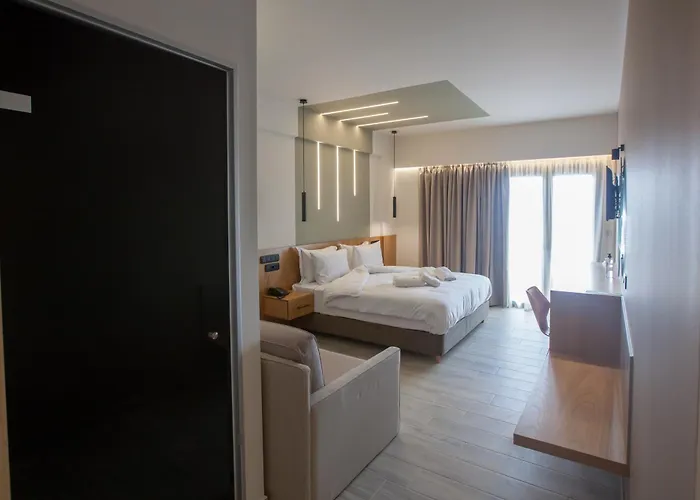 Hotel Akrothea & Lounge *