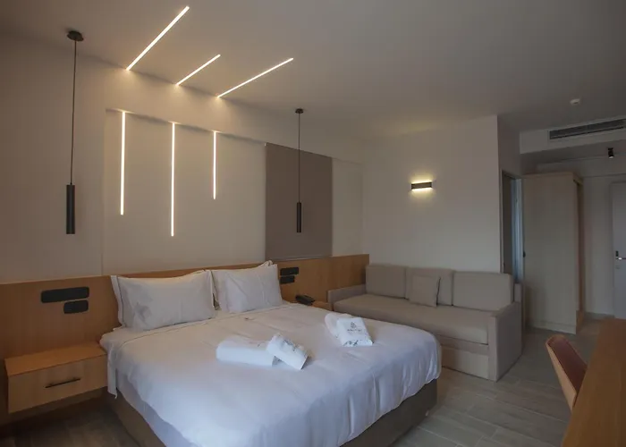 Akrothea & Lounge Szálloda *